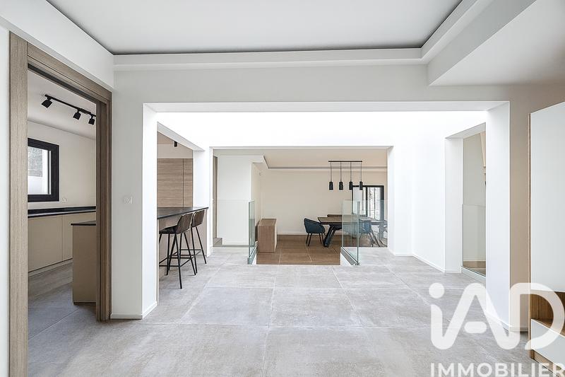 Maison - 181 m² - 5 pièces