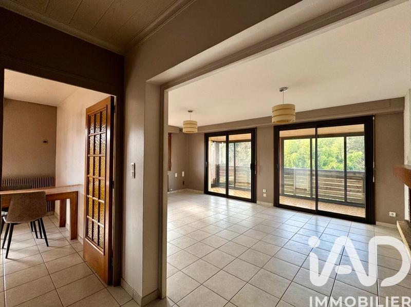 Appartement - 102 m² - 5 pièces