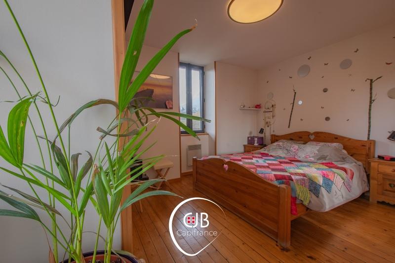 Maison - 95 m² - 4 pièces