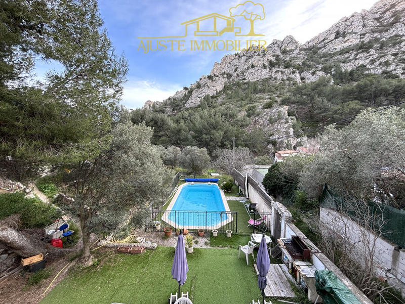 Maison - 93 m² - 4 pièces