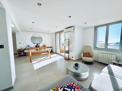 Appartement - 64 m² - 3 pièces