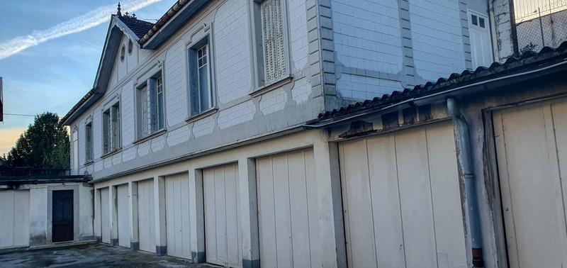 Immeuble - 1 323 m² - 35 pièces