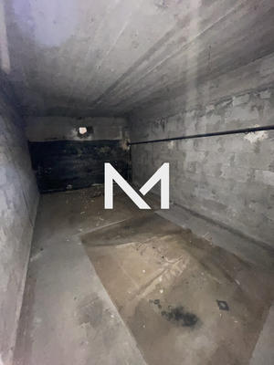 Parking / Garage - 12 m²