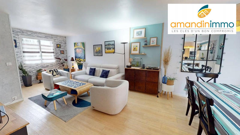 Maison - 98 m² - 7 pièces