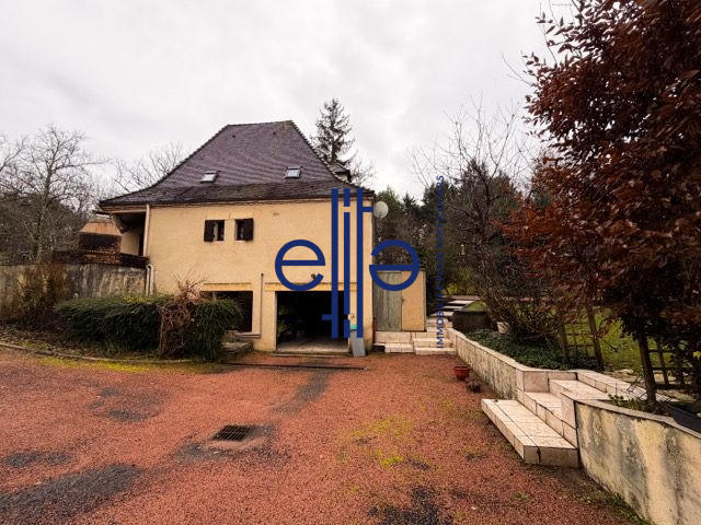 Maison - 155 m² - 7 pièces