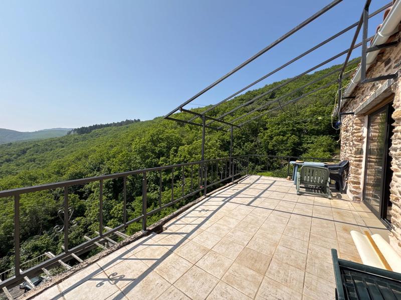 Maison - 158 m² - 8 pièces