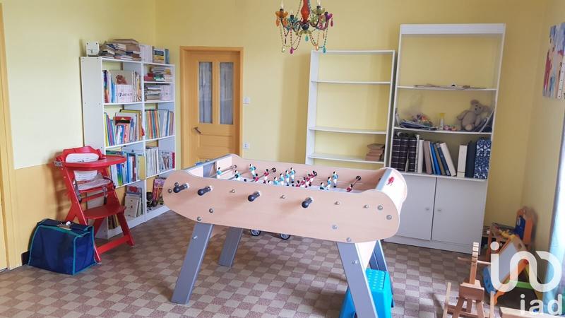 Maison - 247 m² - 13 pièces