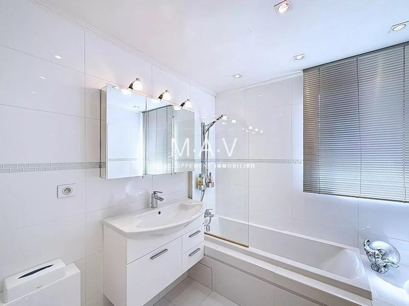 Appartement - 123 m² - 4 pièces