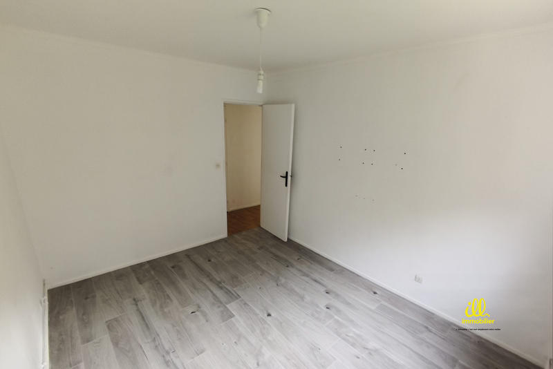 Appartement - 80 m² - 5 pièces