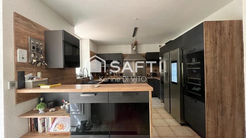 Bastide - 250 m² - 8 pièces