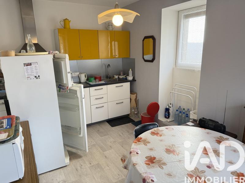 Maison - 223 m² - 11 pièces