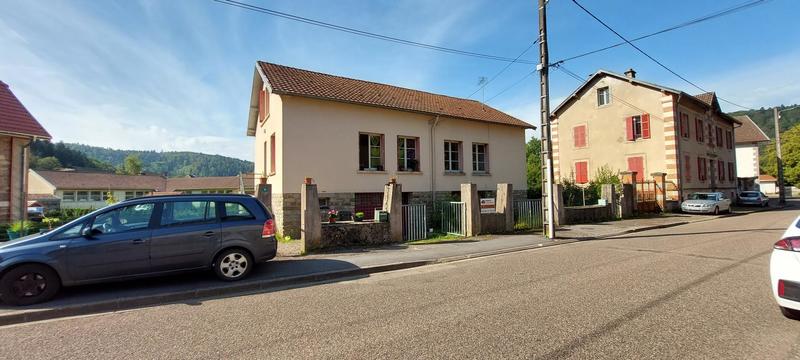 Maison - 140 m² - 8 pièces