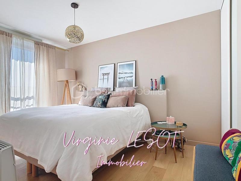 Appartement - 85 m² - 4 pièces