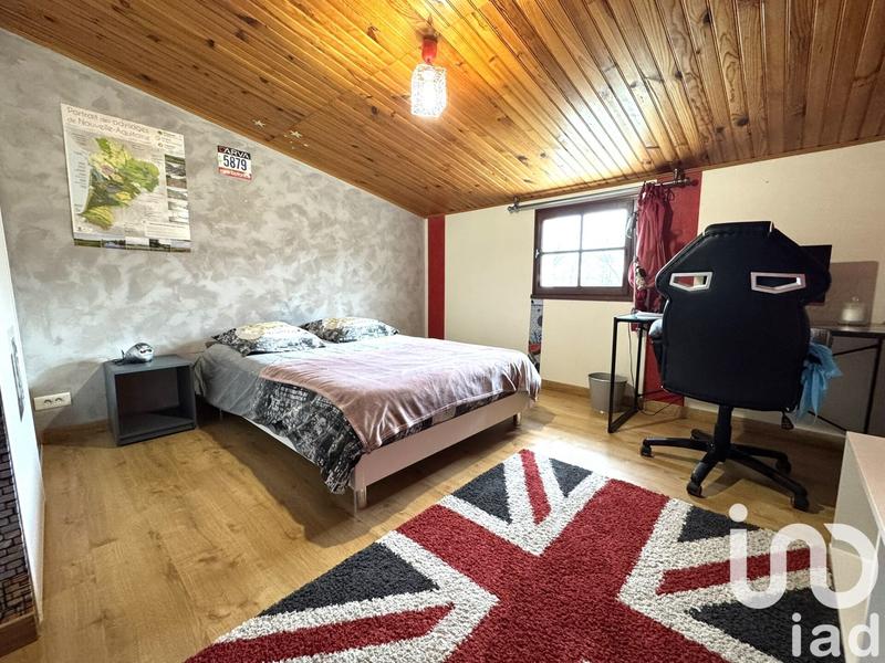 Maison - 198 m² - 8 pièces