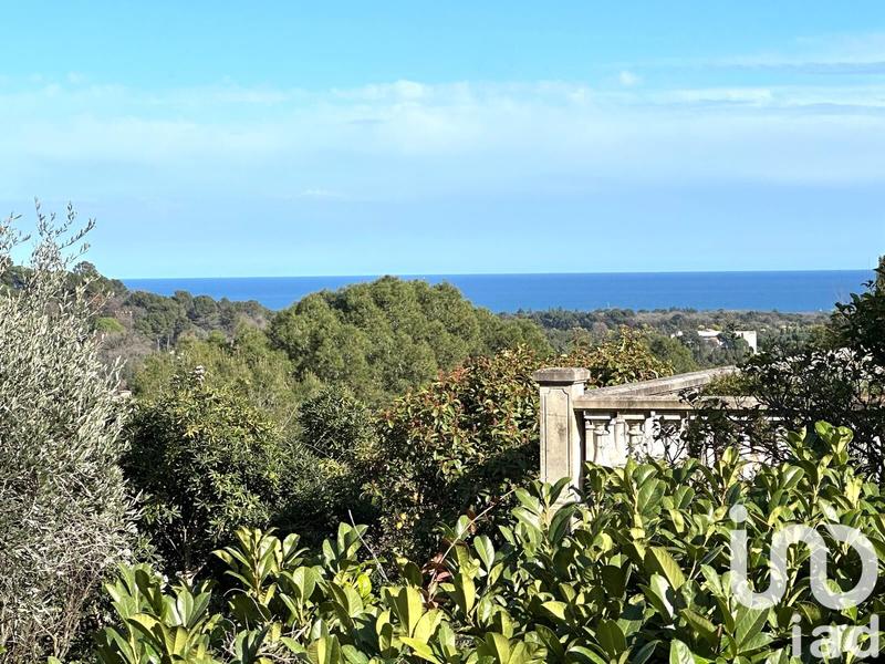 Maison - 280 m² - 7 pièces