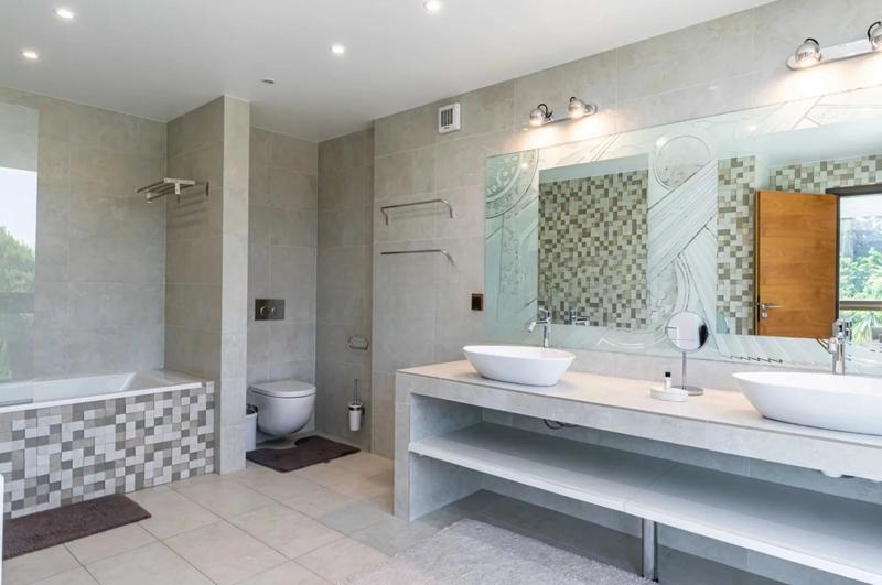 Villa - 400 m² - 10 pièces