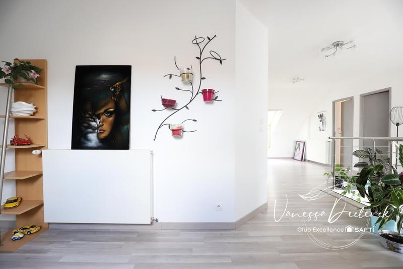 Maison - 180 m² - 7 pièces