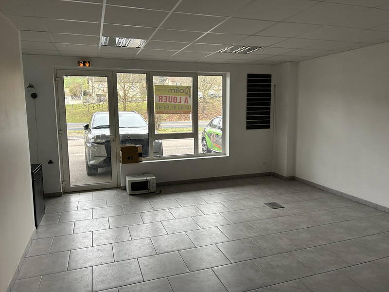 Local commercial - 233 m²