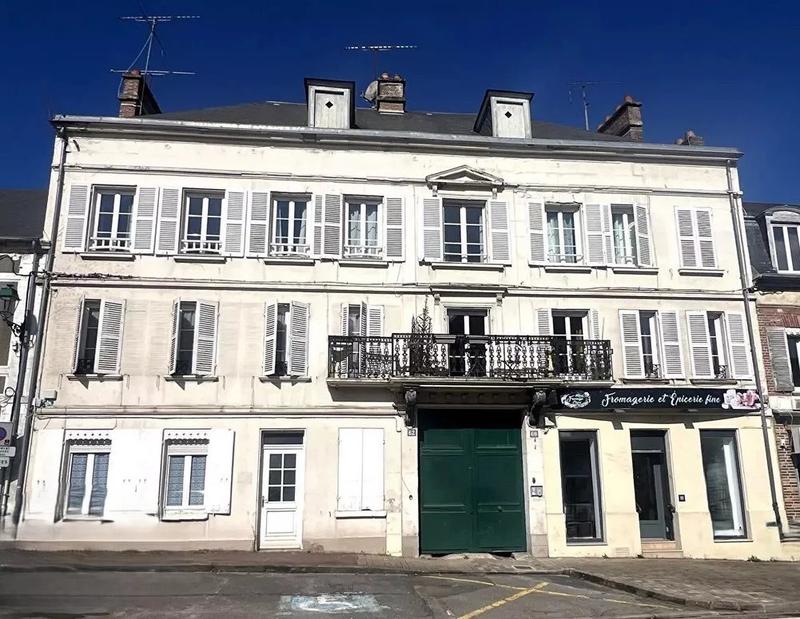 Appartement - 530 m² - 19 pièces