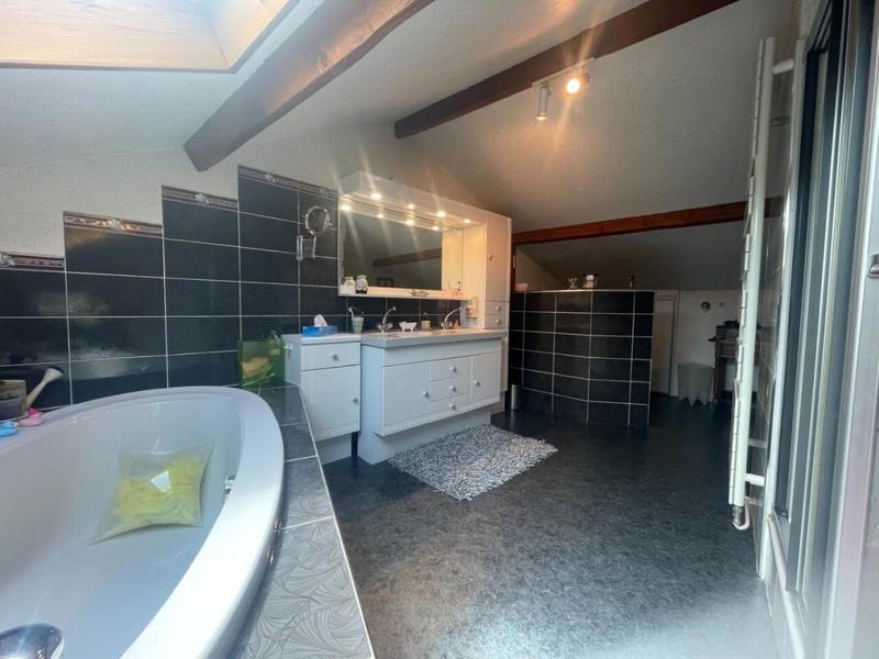 Maison de village - 185 m² - 6 pièces