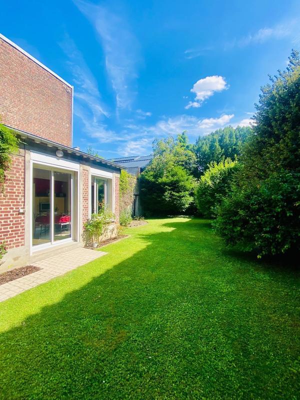 Maison de ville - 260 m² - 8 pièces