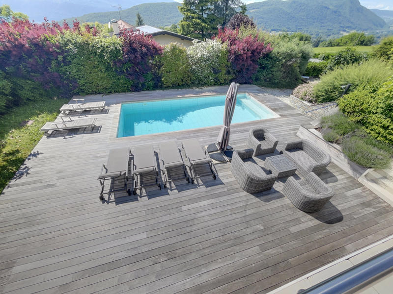 Villa - 231 m² - 6 pièces