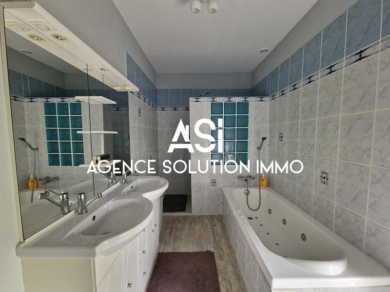 Maison - 166 m² - 6 pièces