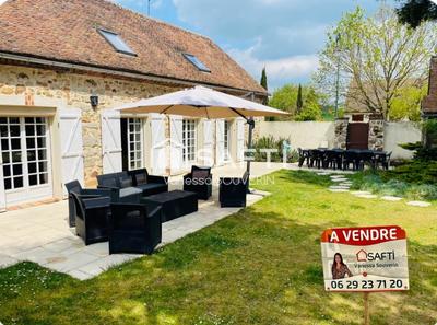 Maison - 220 m² - 7 pièces