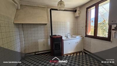 Maison - 96 m² - 5 pièces