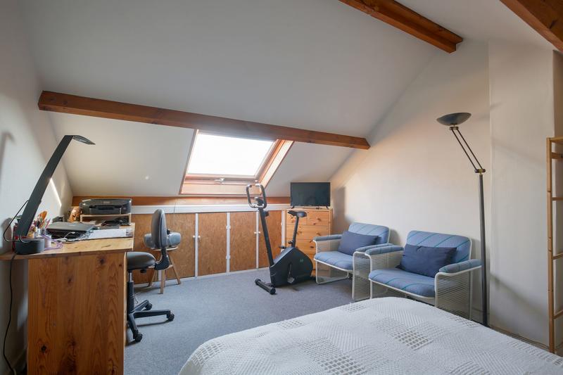 Maison - 175 m² - 11 pièces