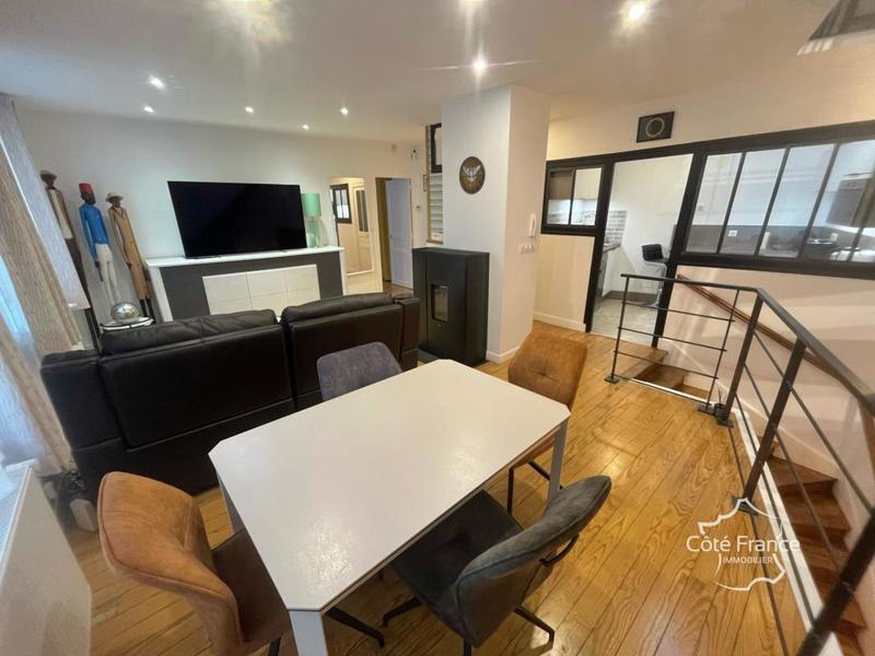 Maison de village - 181 m² - 5 pièces