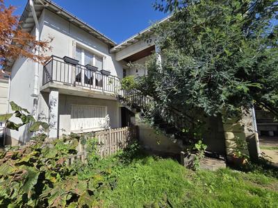 Maison - 145 m² - 6 pièces