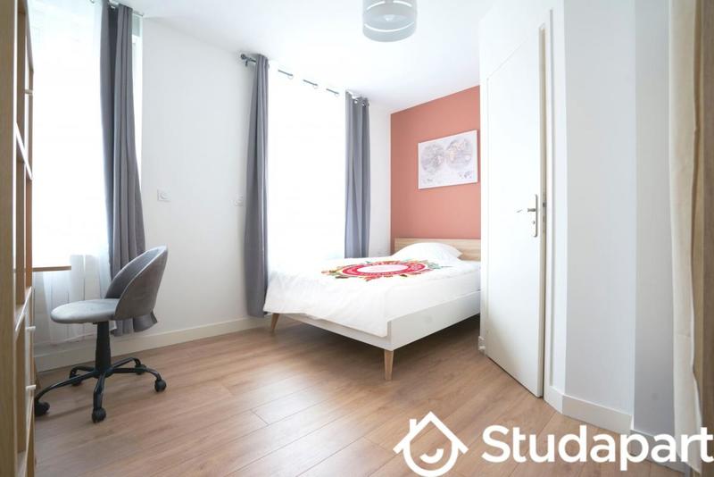 Chambre - 10 m² - 1 pièce