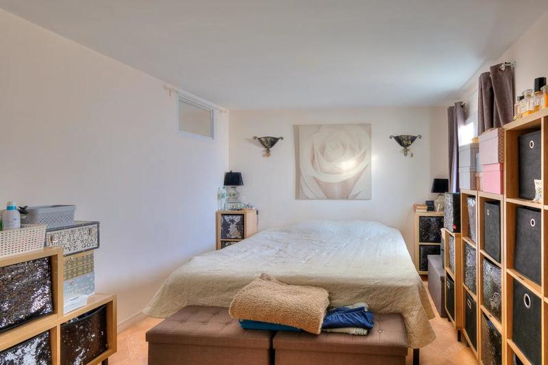 Maison - 285 m² - 10 pièces