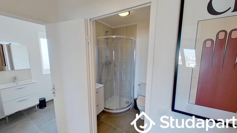 Chambre - 10 m² - 1 pièce