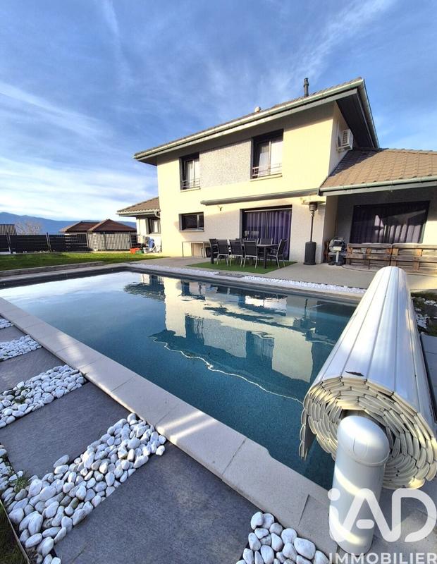 Maison - 150 m² - 6 pièces