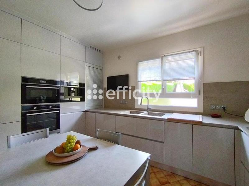 Maison - 145 m² - 6 pièces