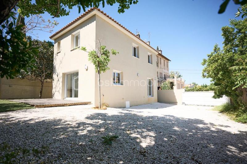 Maison - 92 m² - 4 pièces