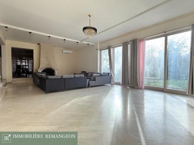 Villa - 517 m² - 16 pièces