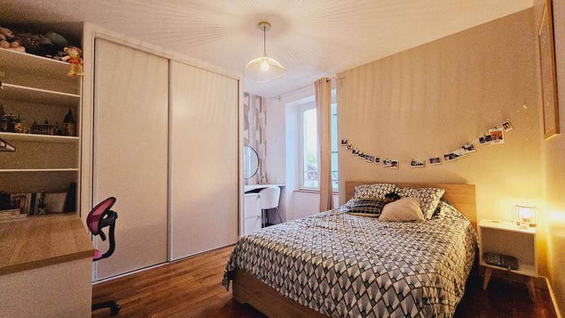 Maison - 163 m² - 5 pièces