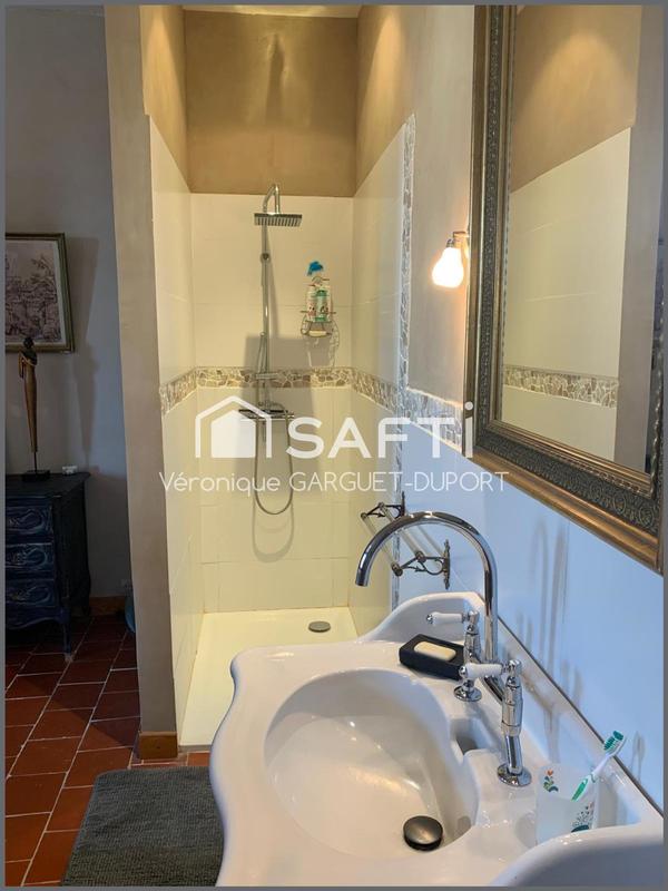 Maison de maîtres - 313 m² - 11 pièces