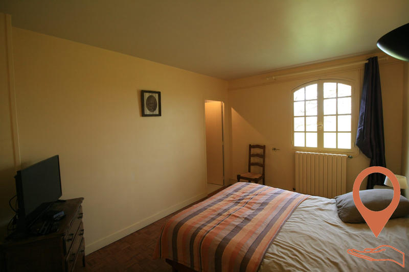 Maison traditionnelle - 575 m² - 16 pièces