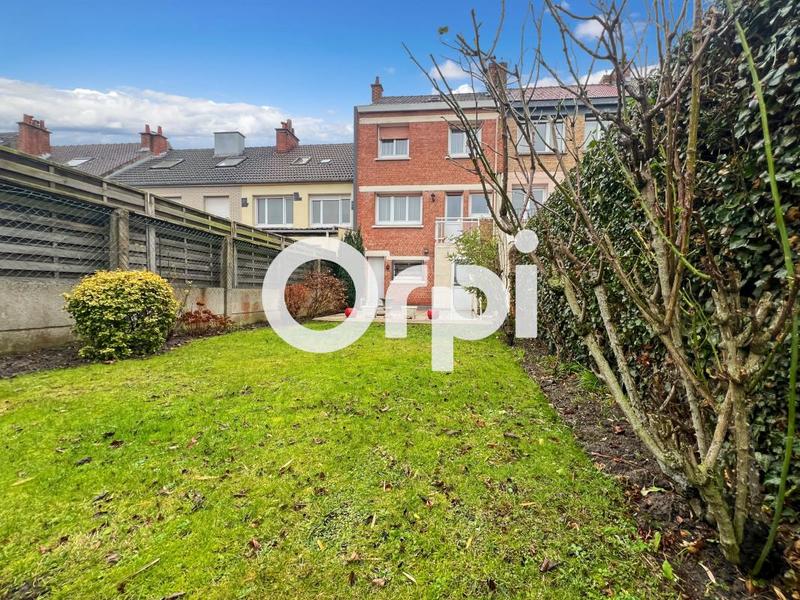 Maison - 94 m² - 4 pièces