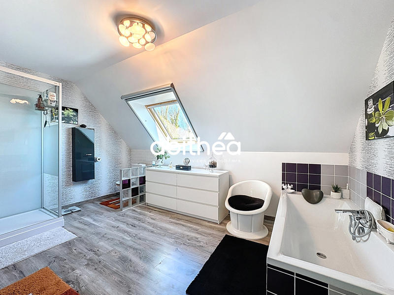 Maison - 172 m² - 6 pièces