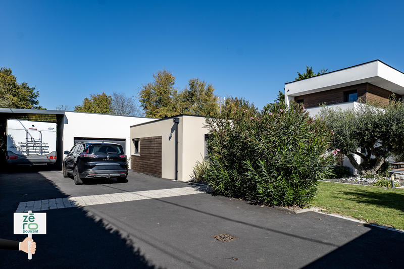 Maison - 182 m² - 6 pièces