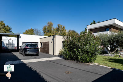 Maison - 182 m² - 6 pièces