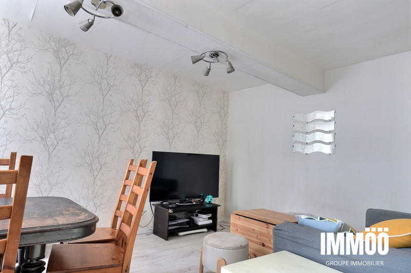 Maison - 97 m² - 6 pièces