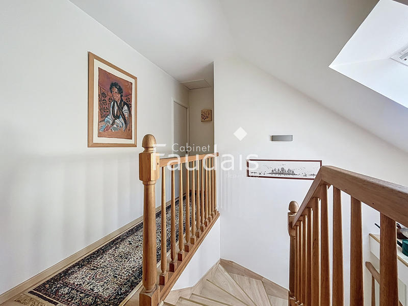 Maison - 171 m² - 6 pièces