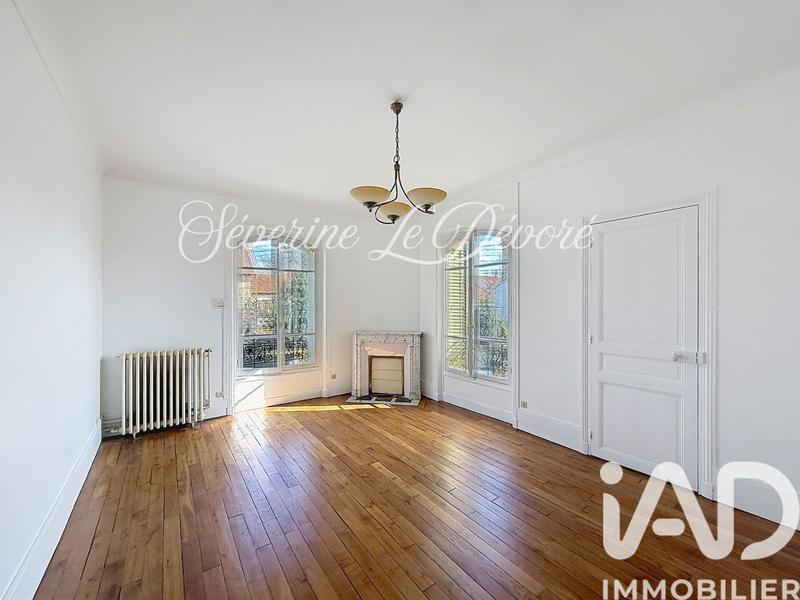 Maison - 245 m² - 10 pièces