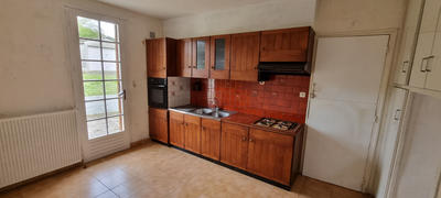 Maison - 90 m² - 4 pièces